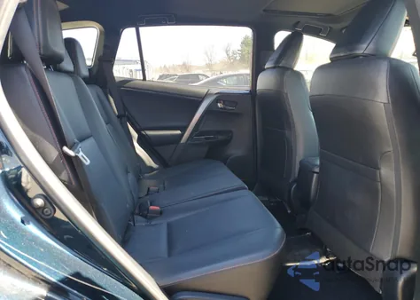 2018 Toyota Rav4 Se из США, поврежденный, VIN JTMJFREV8JJ747854